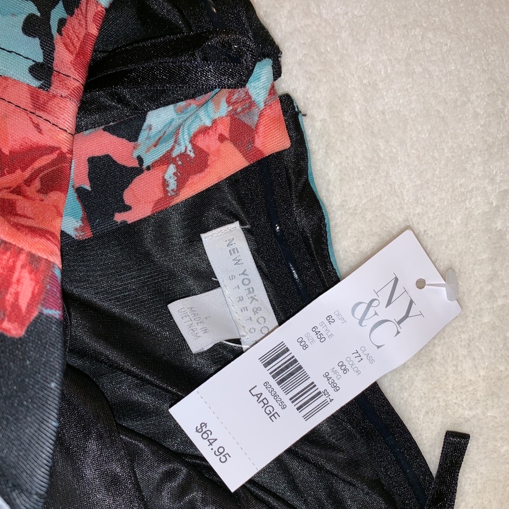 NY&C Floral Strapless Scuba Dress - Picture 4 of 5